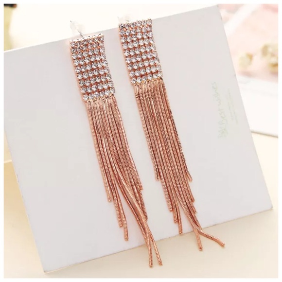 🎁 Swarovski Crystals Cami Waterfall Earrings - Picture 3 of 4